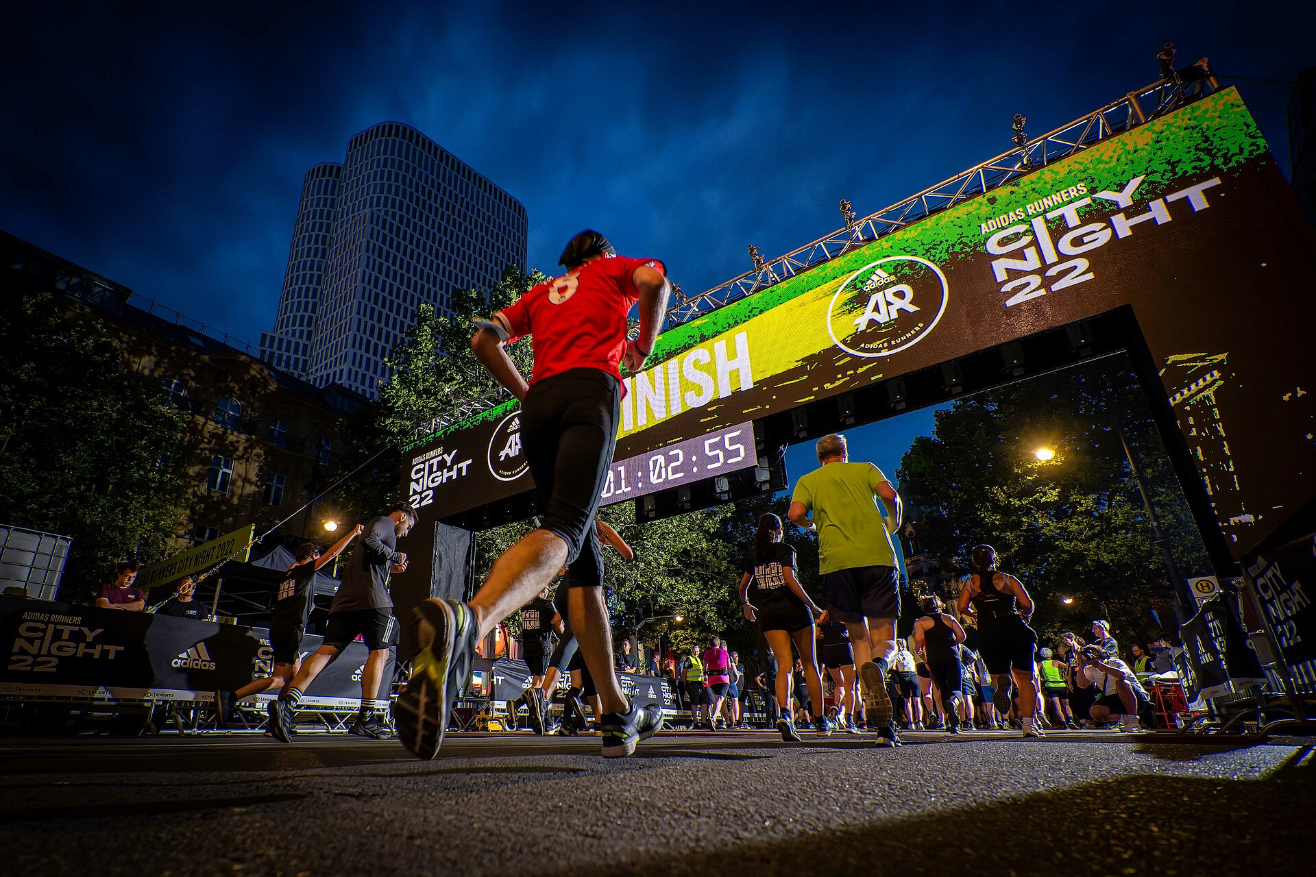 Endlich geschafft: Zieleinlauf der Läufer:innen 2023 @ C4 / SCC Events